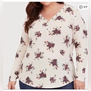 Torrid Cream Floral Long Sleeve Thermal Henley Top